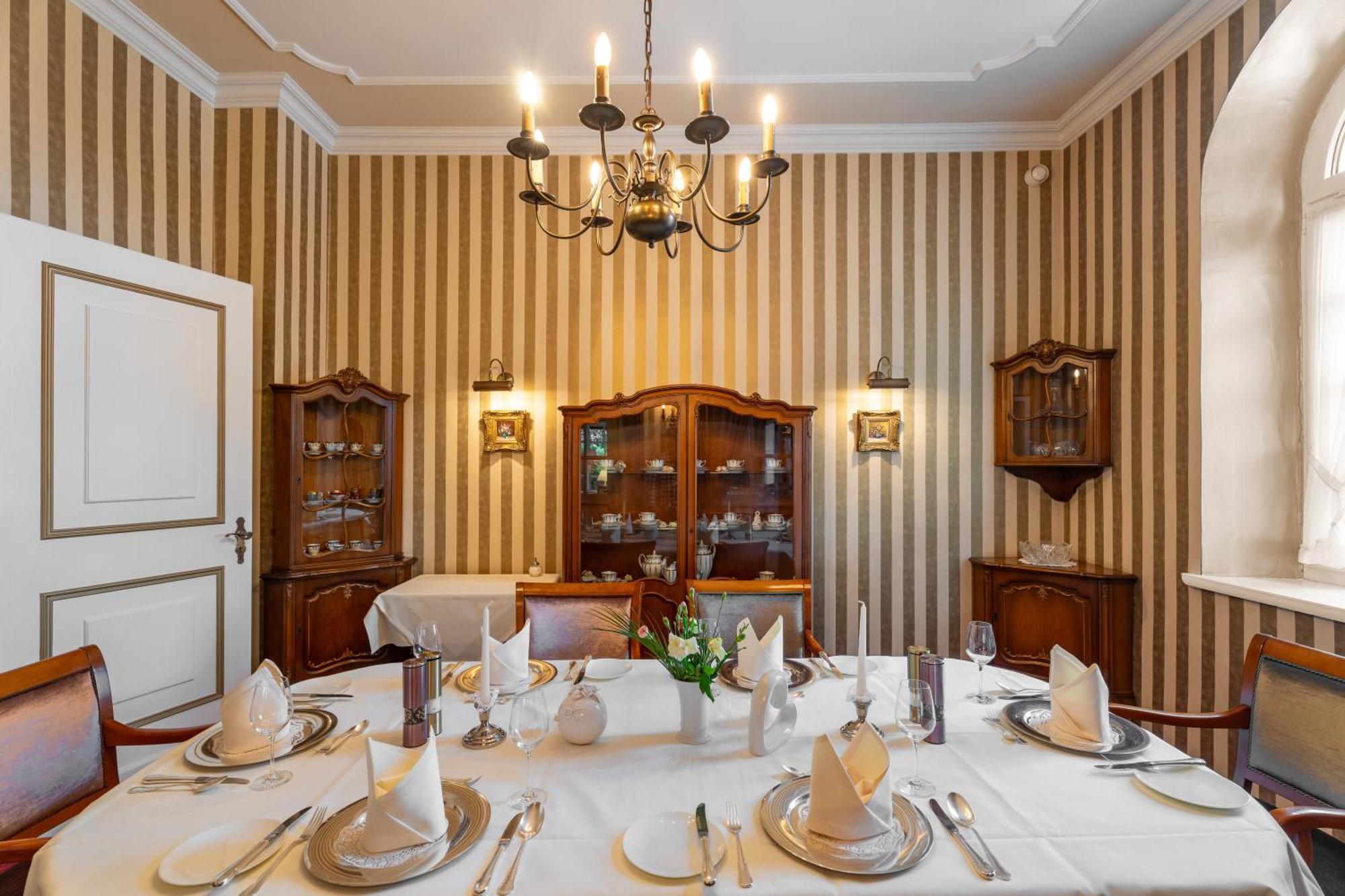 Romantik Hotel Boesehof Бад-Бедеркеза Экстерьер фото